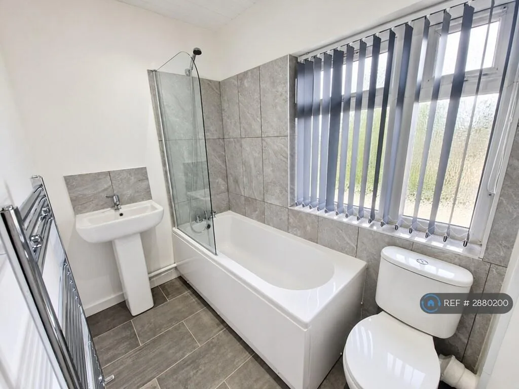 3 bedroom maisonette for rent