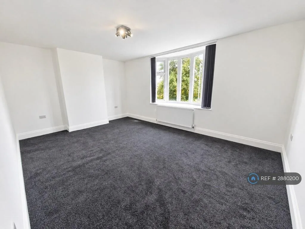 3 bedroom maisonette for rent