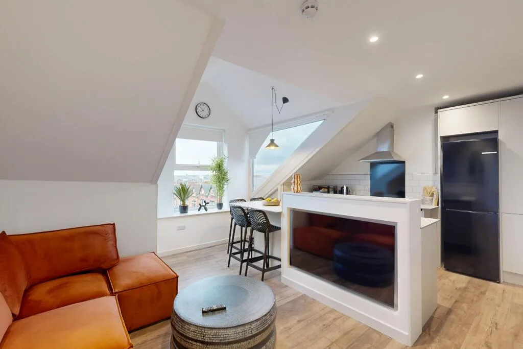 4 bedroom flat for rent