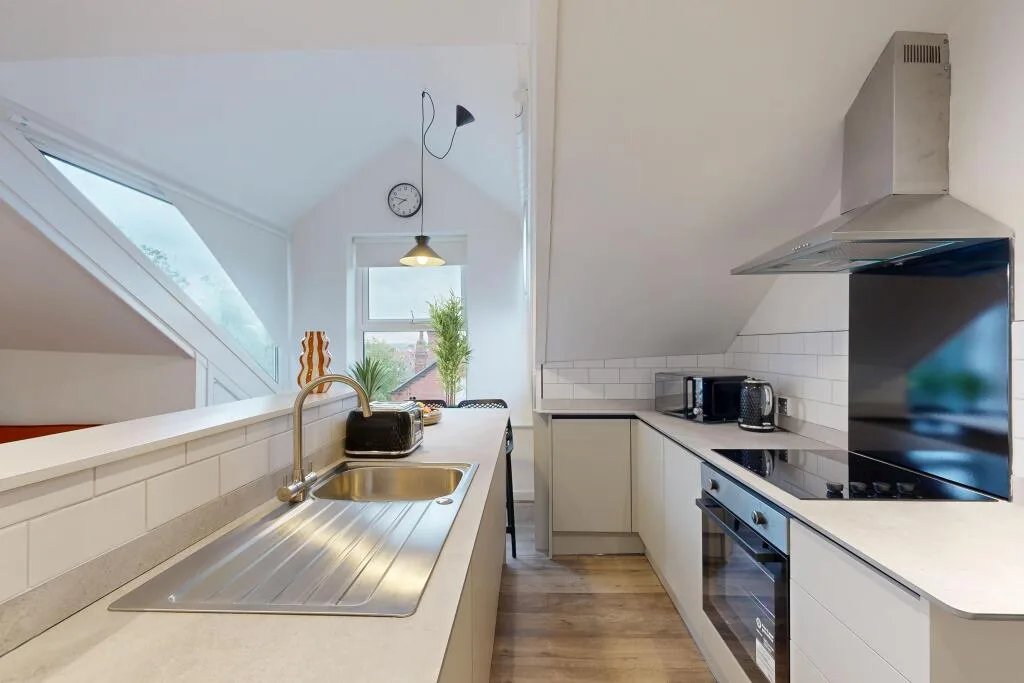 4 bedroom flat for rent