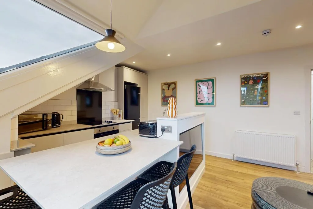 4 bedroom flat for rent