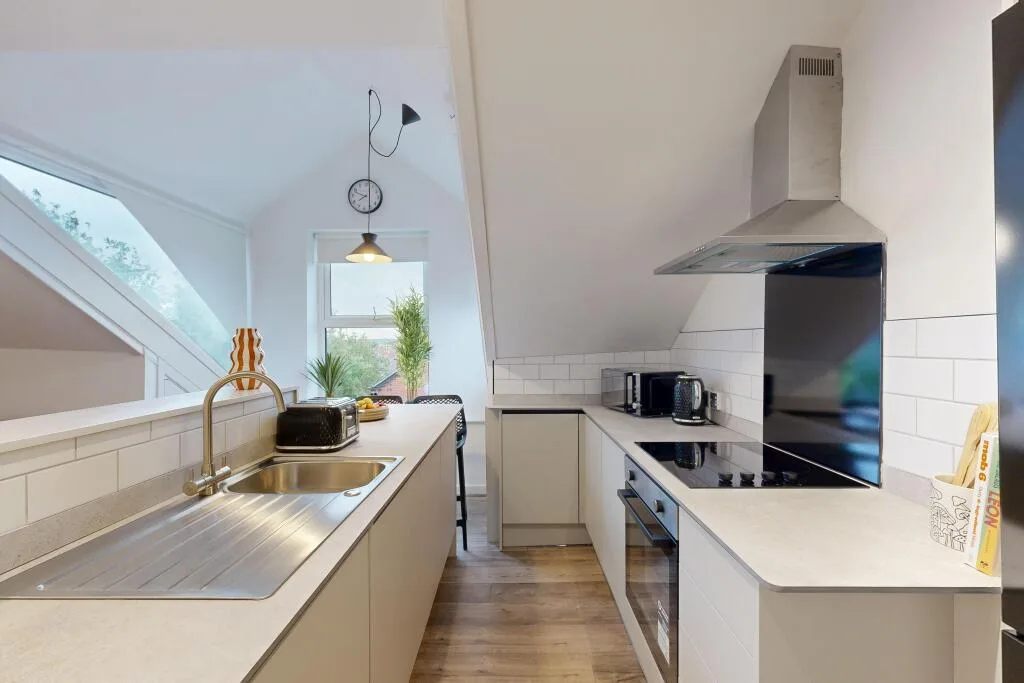 4 bedroom flat for rent