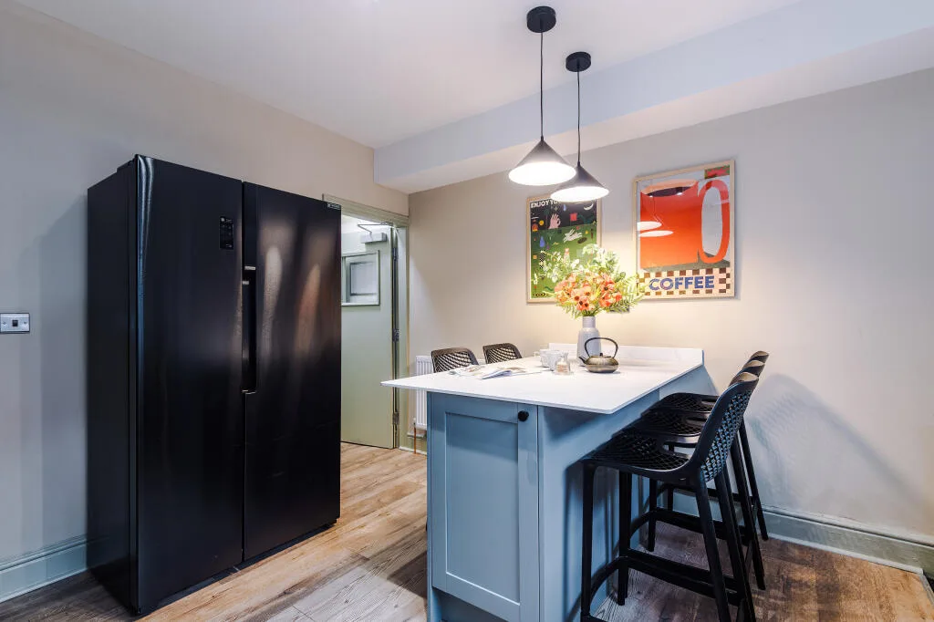 5 bedroom terraced house for rent