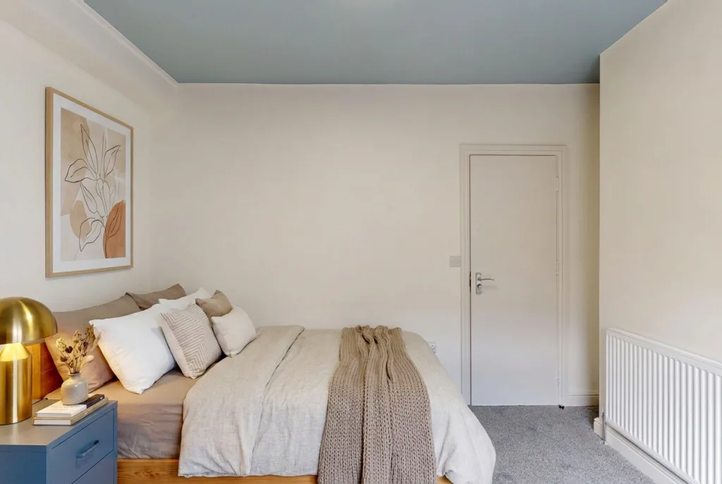 5 bedroom terraced house for rent