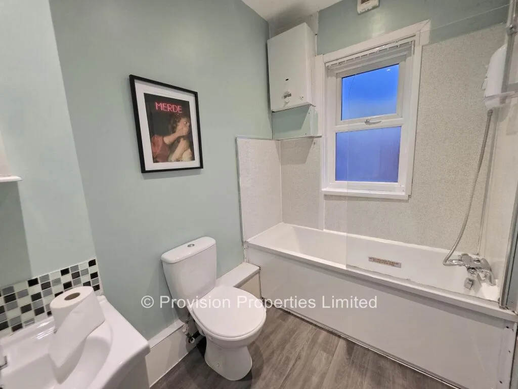 7 bedroom terraced house for rent