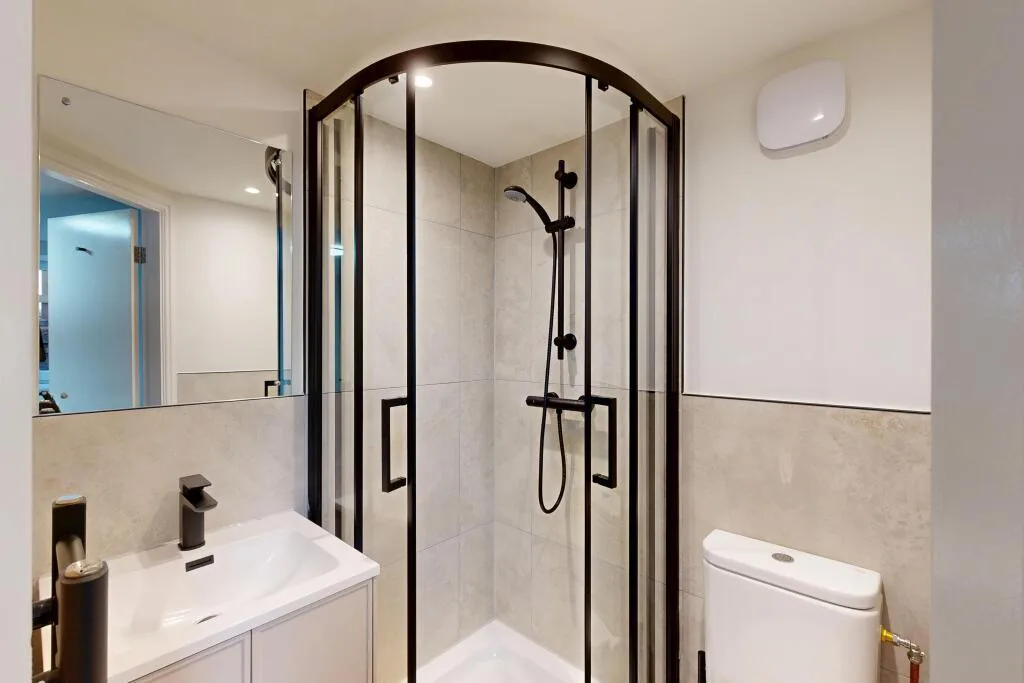 6 bedroom terraced house for rent