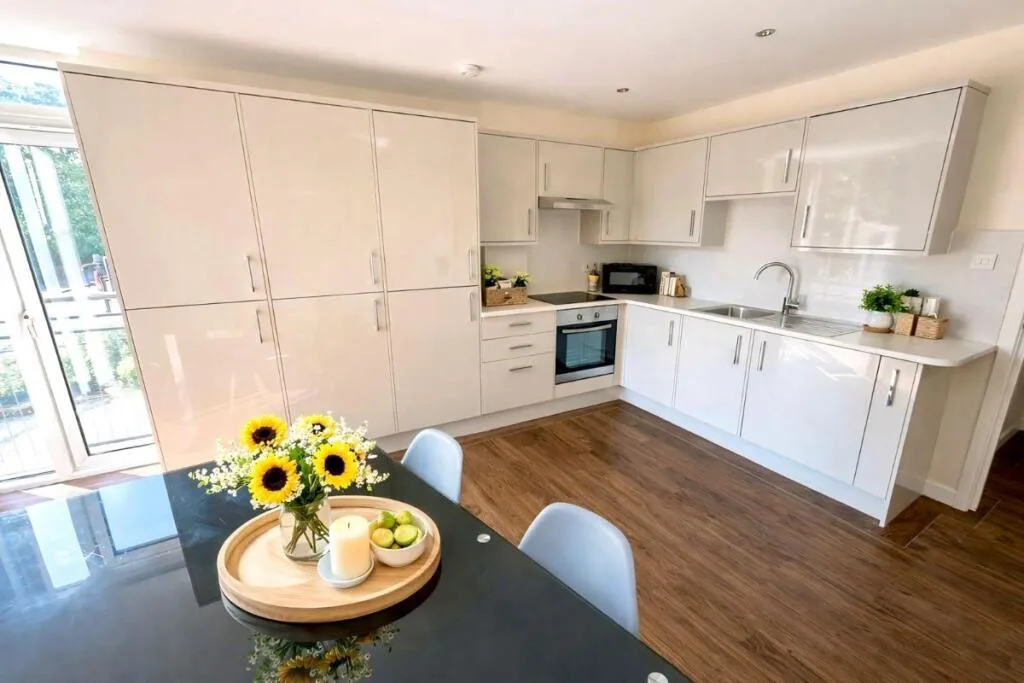 5 bedroom apartment for rent