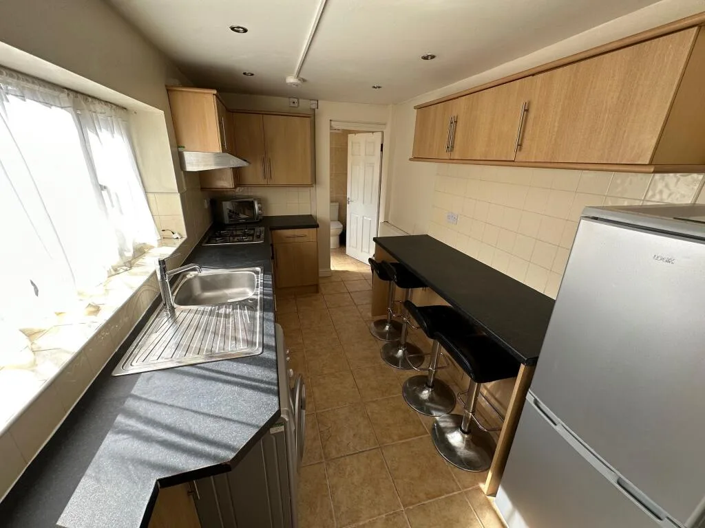 3 bedroom flat for rent
