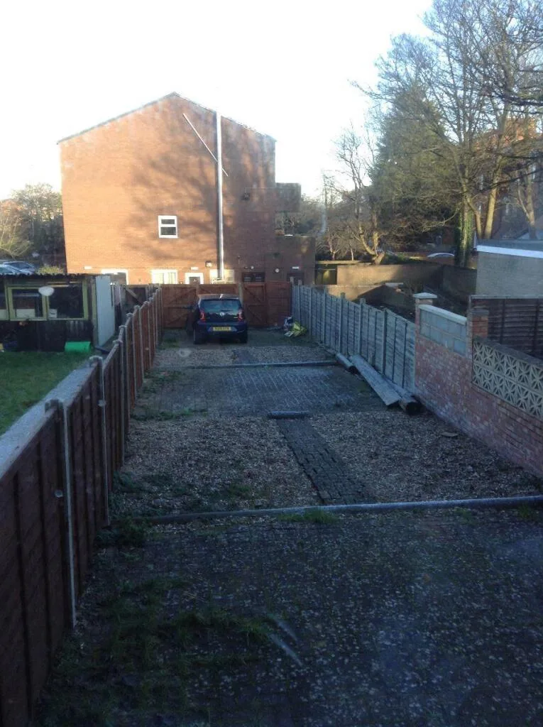 5 bedroom terraced house for rent