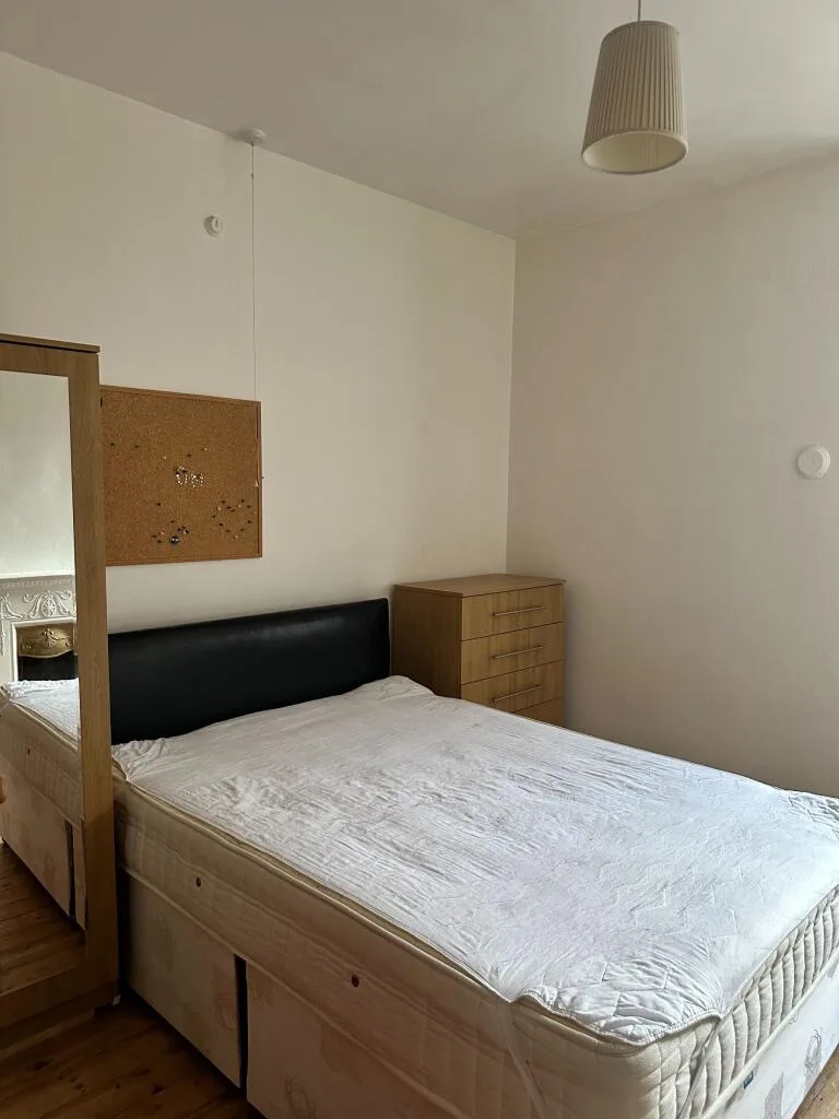 5 bedroom terraced house for rent