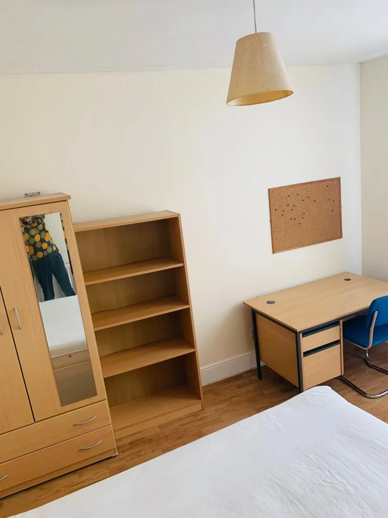 7 bedroom terraced house for rent