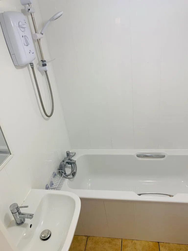 7 bedroom terraced house for rent