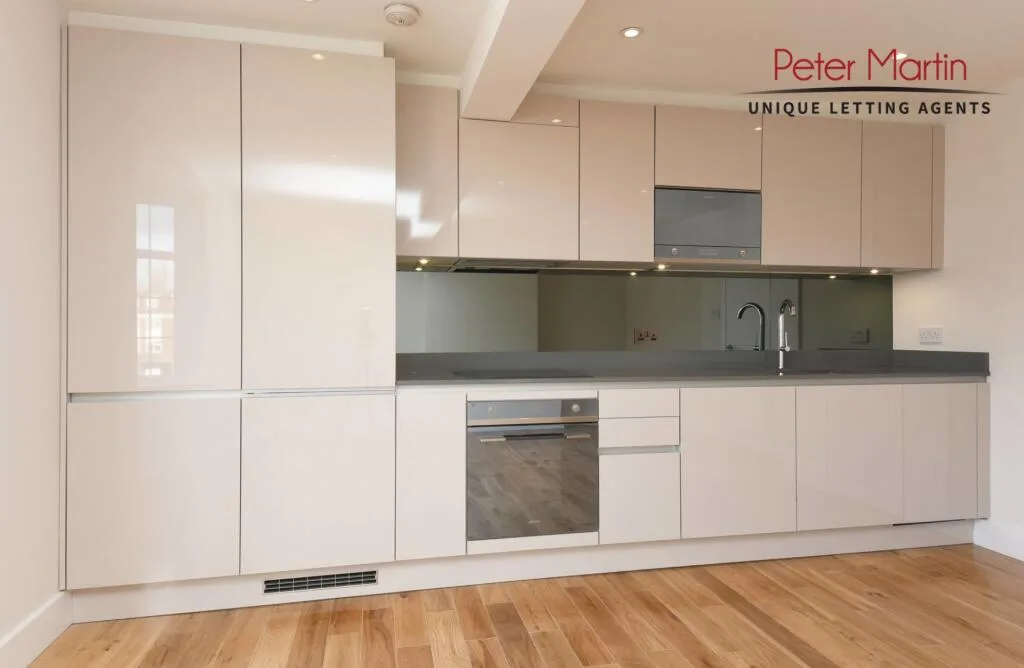 1 bedroom maisonette for rent