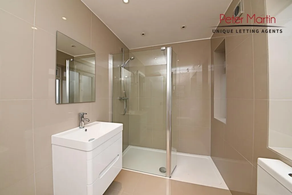 1 bedroom maisonette for rent
