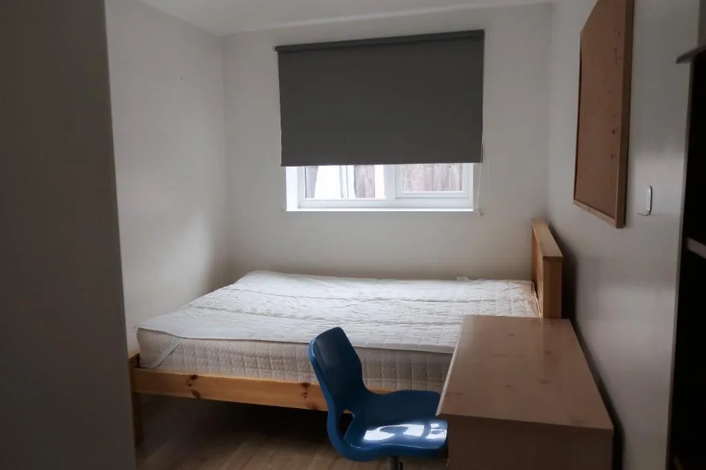 6 bedroom terraced house for rent