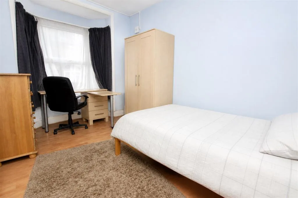 4 bedroom house for rent