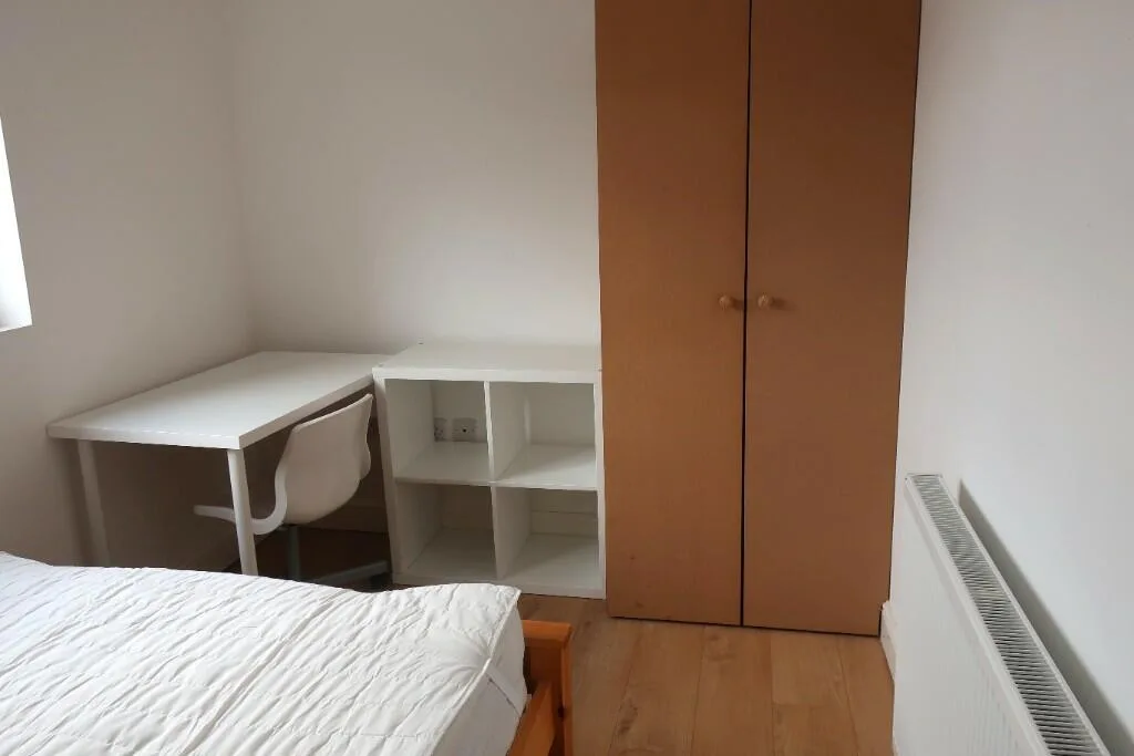 5 bedroom terraced house for rent