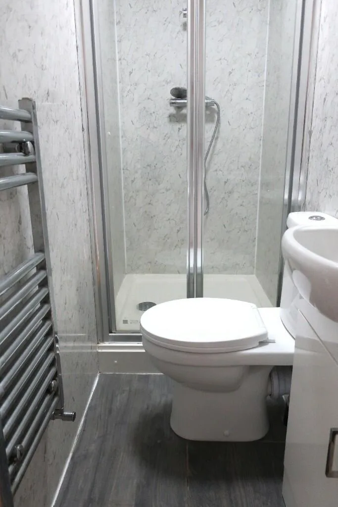 5 bedroom terraced house for rent