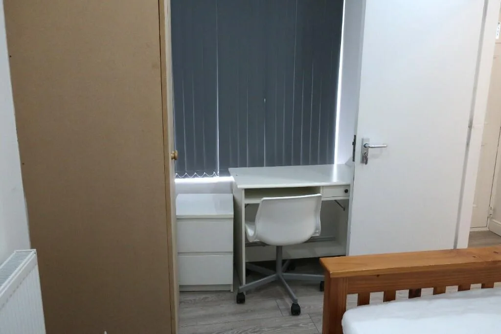 5 bedroom terraced house for rent