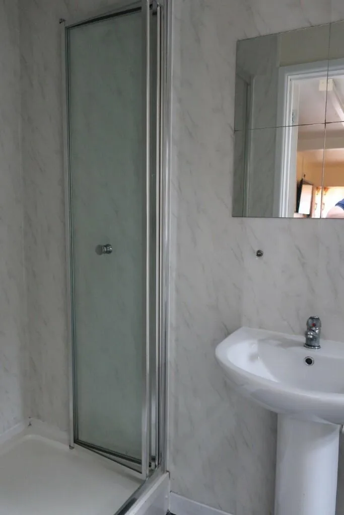 5 bedroom terraced house for rent