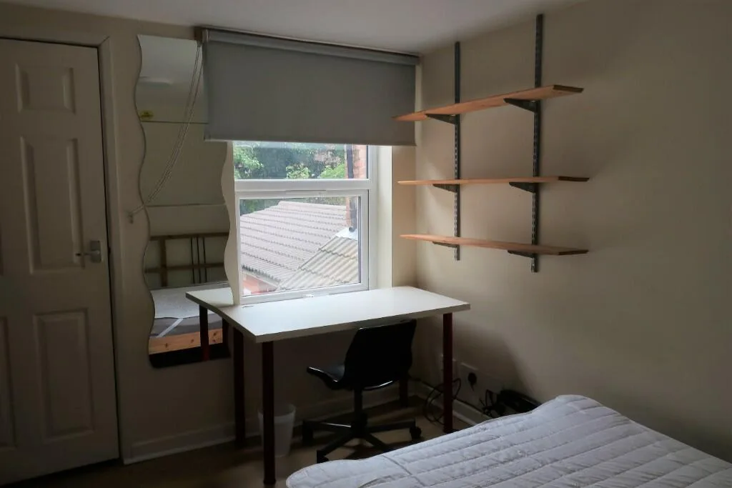 5 bedroom terraced house for rent