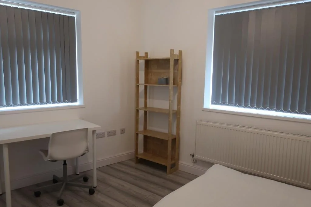 5 bedroom terraced house for rent