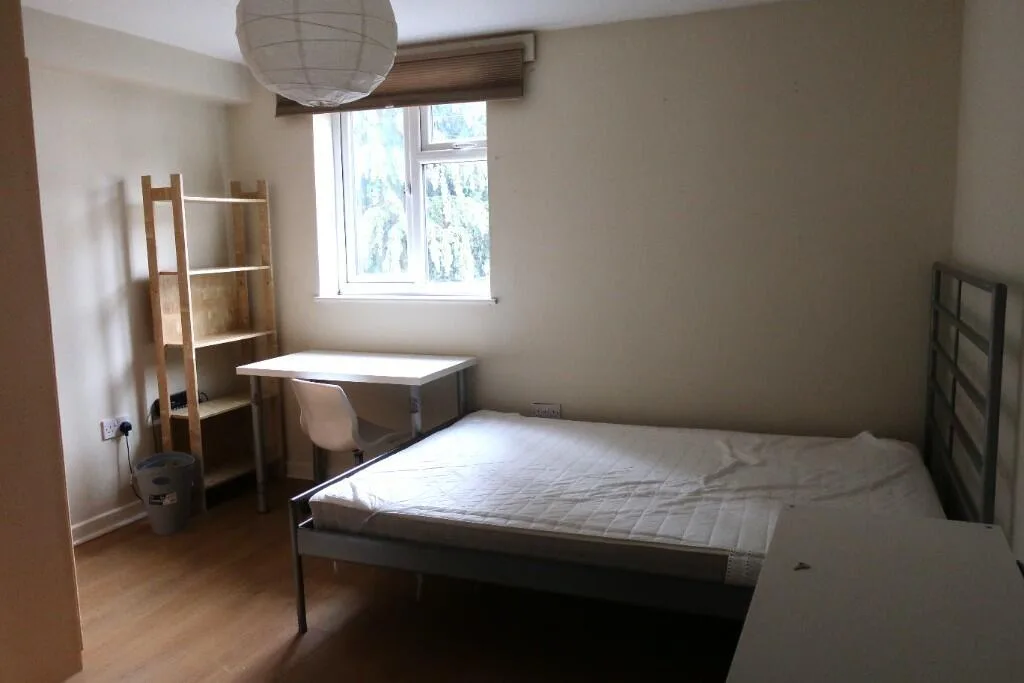 5 bedroom terraced house for rent