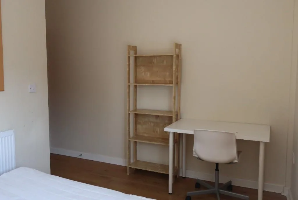 5 bedroom terraced house for rent