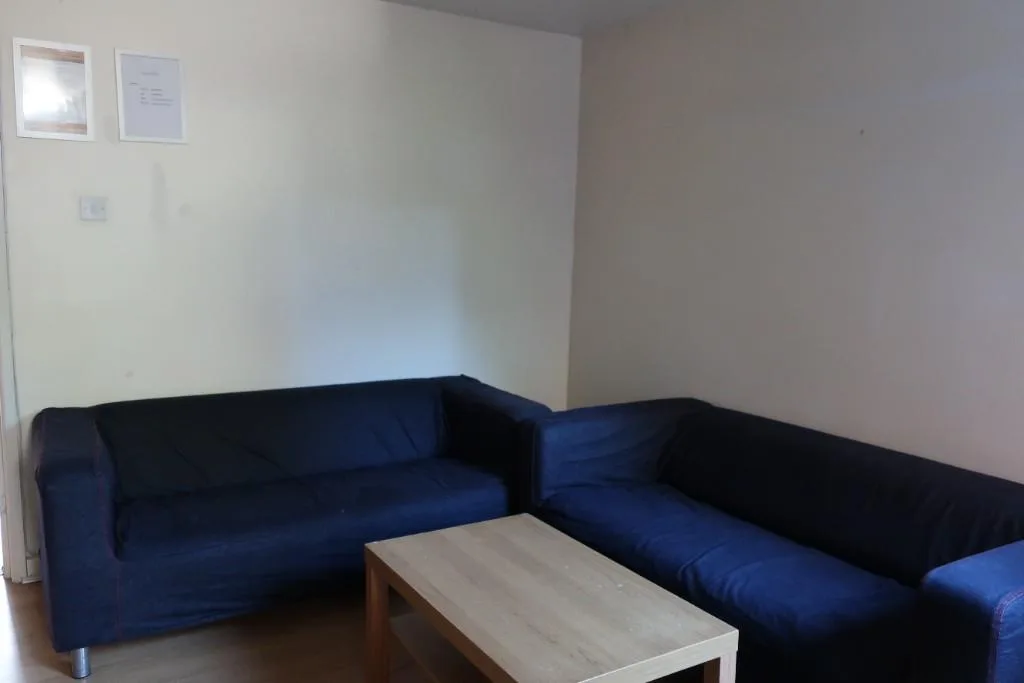 5 bedroom terraced house for rent