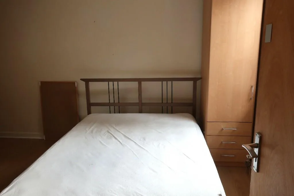 5 bedroom terraced house for rent