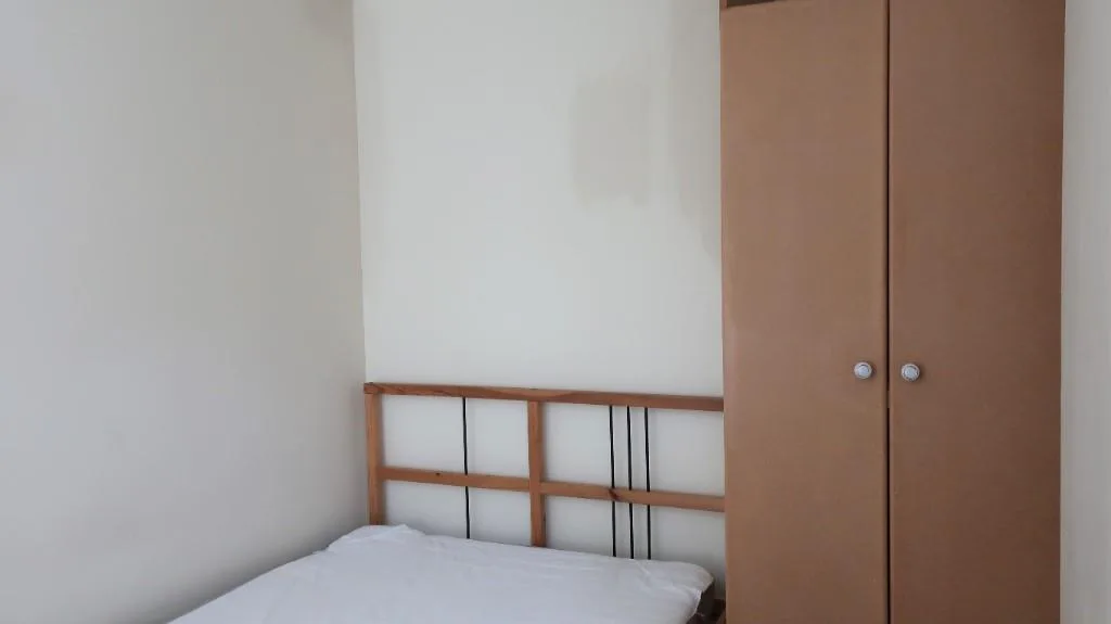 5 bedroom terraced house for rent