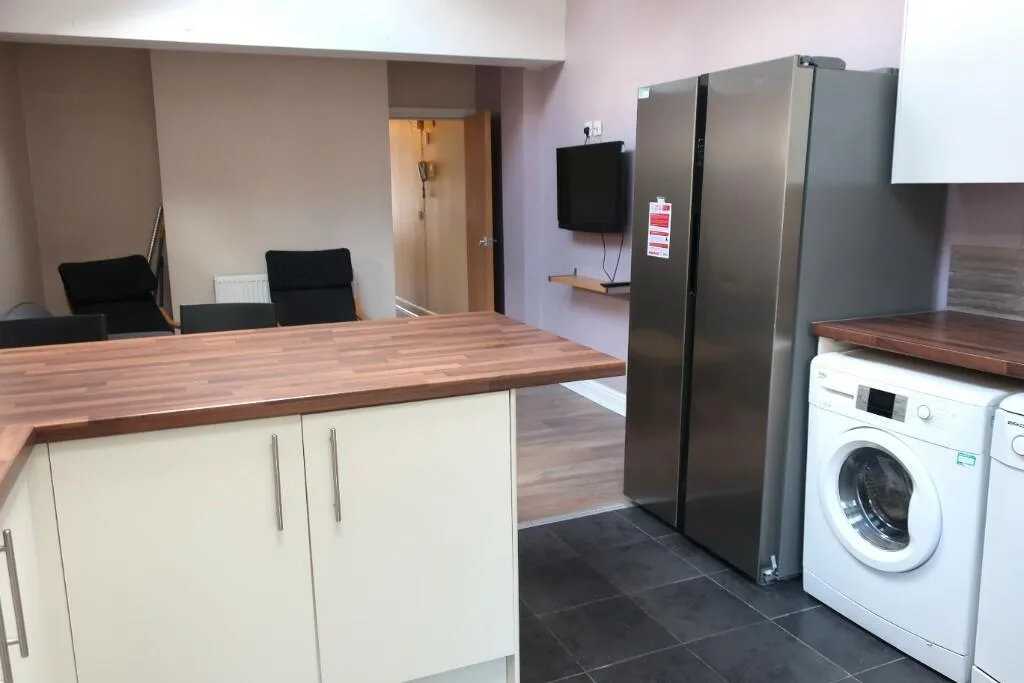 4 bedroom terraced house for rent