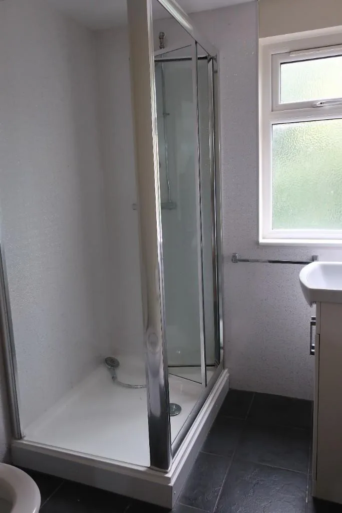 5 bedroom terraced house for rent
