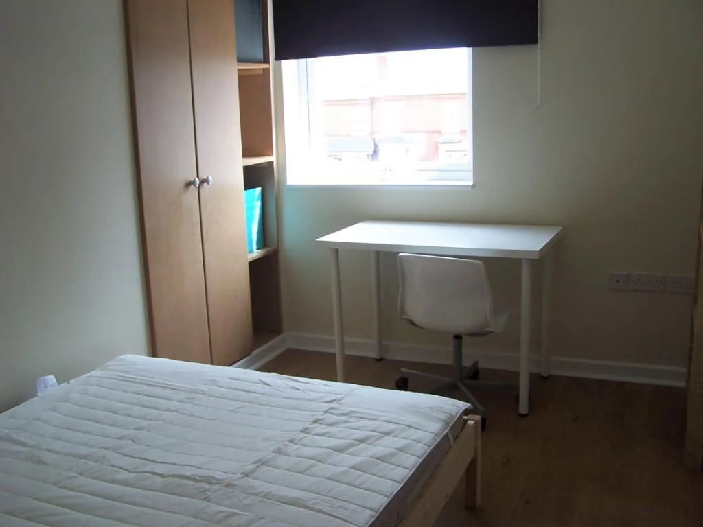 5 bedroom terraced house for rent