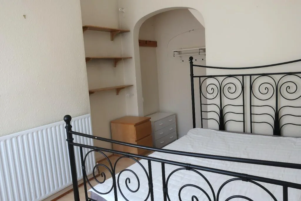4 bedroom terraced house for rent