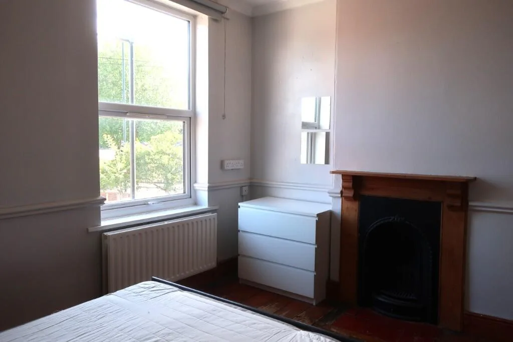 4 bedroom terraced house for rent