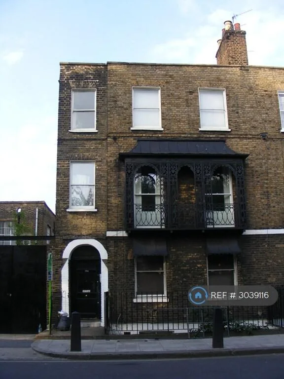 2 bedroom end of terrace house for rent
