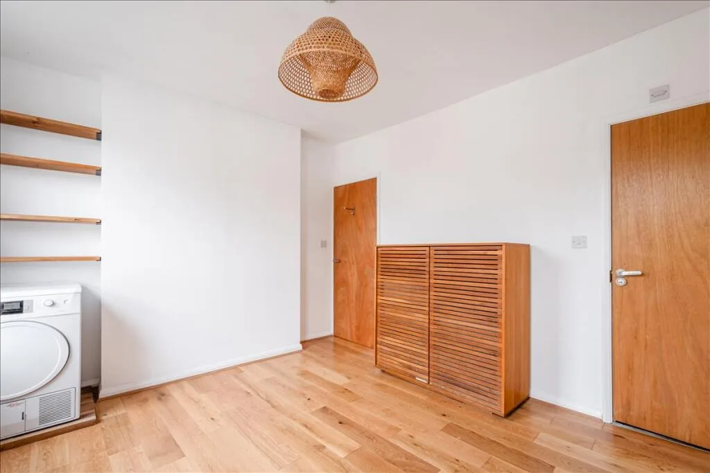 2 bedroom house for rent
