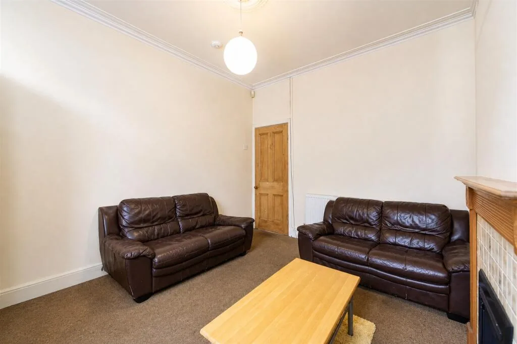 4 bedroom house for rent