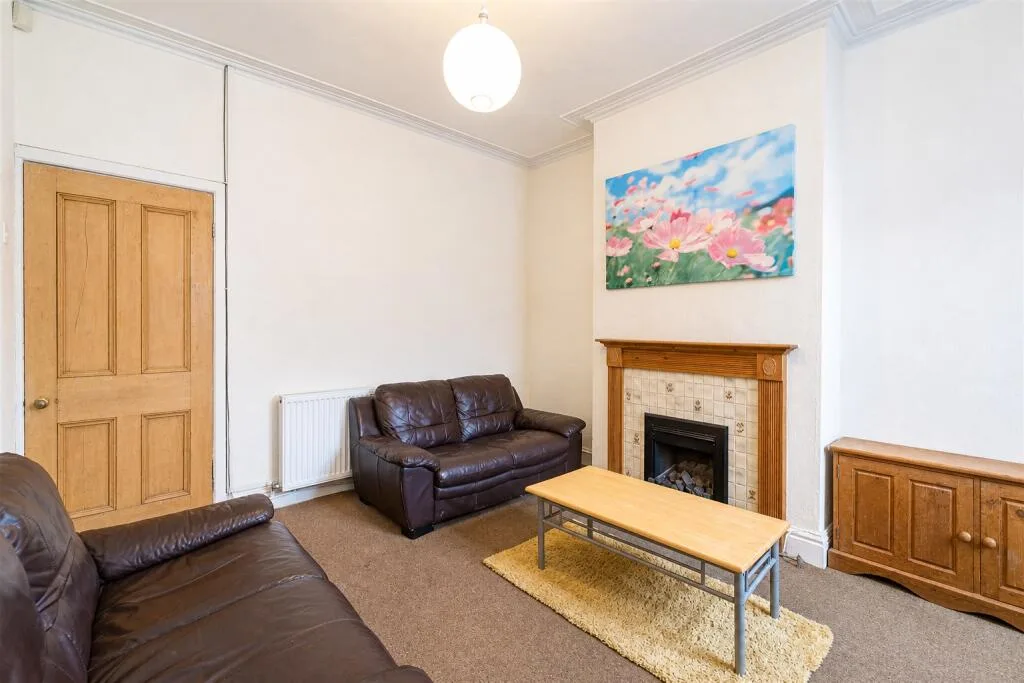 4 bedroom house for rent