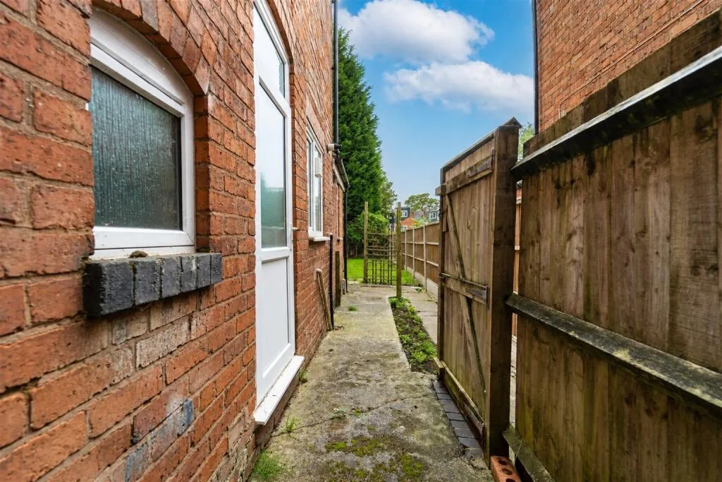 4 bedroom house for rent