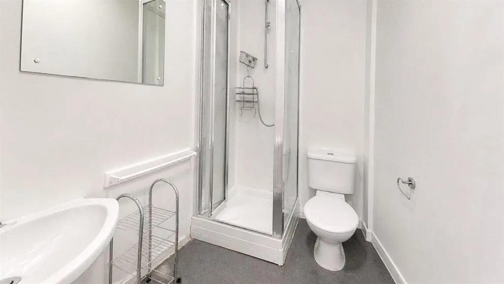 5 bedroom house for rent