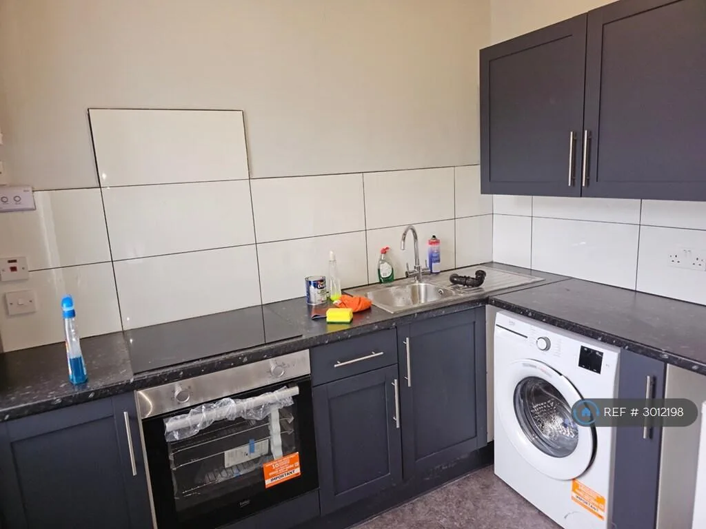 Studio flat for rent