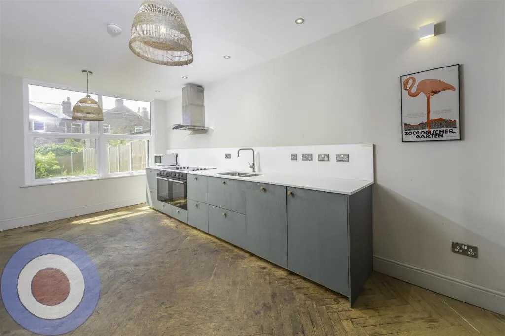 10 bedroom house for rent