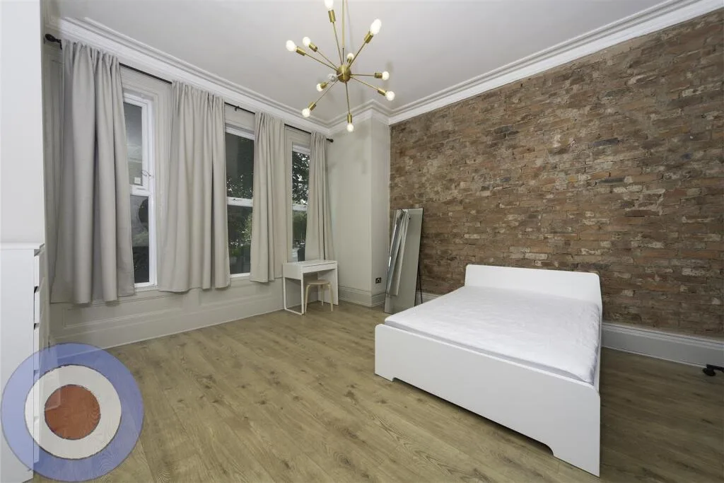 10 bedroom house for rent