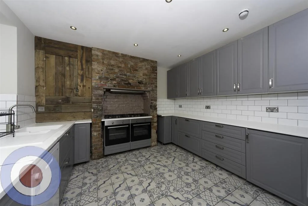 10 bedroom house for rent