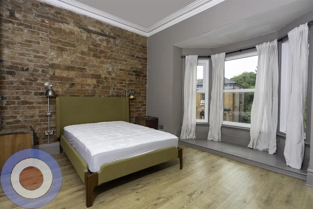 10 bedroom house for rent
