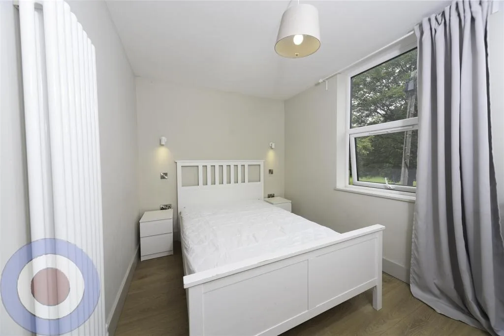 8 bedroom terraced house for rent