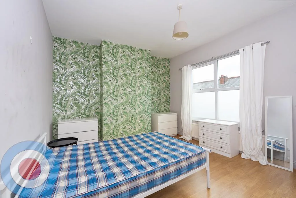 5 bedroom detached house for rent