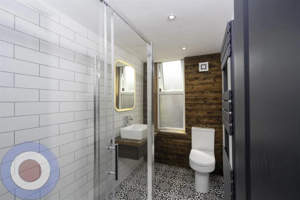 6 bedroom house for rent
